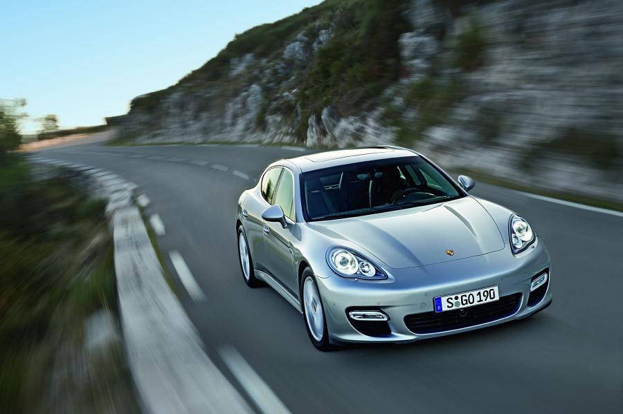  Porsche Panamera 2009 года  (фото 47 из 144)